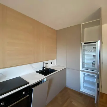 Forestpark, Free Parking, Self-check In Apartmán *